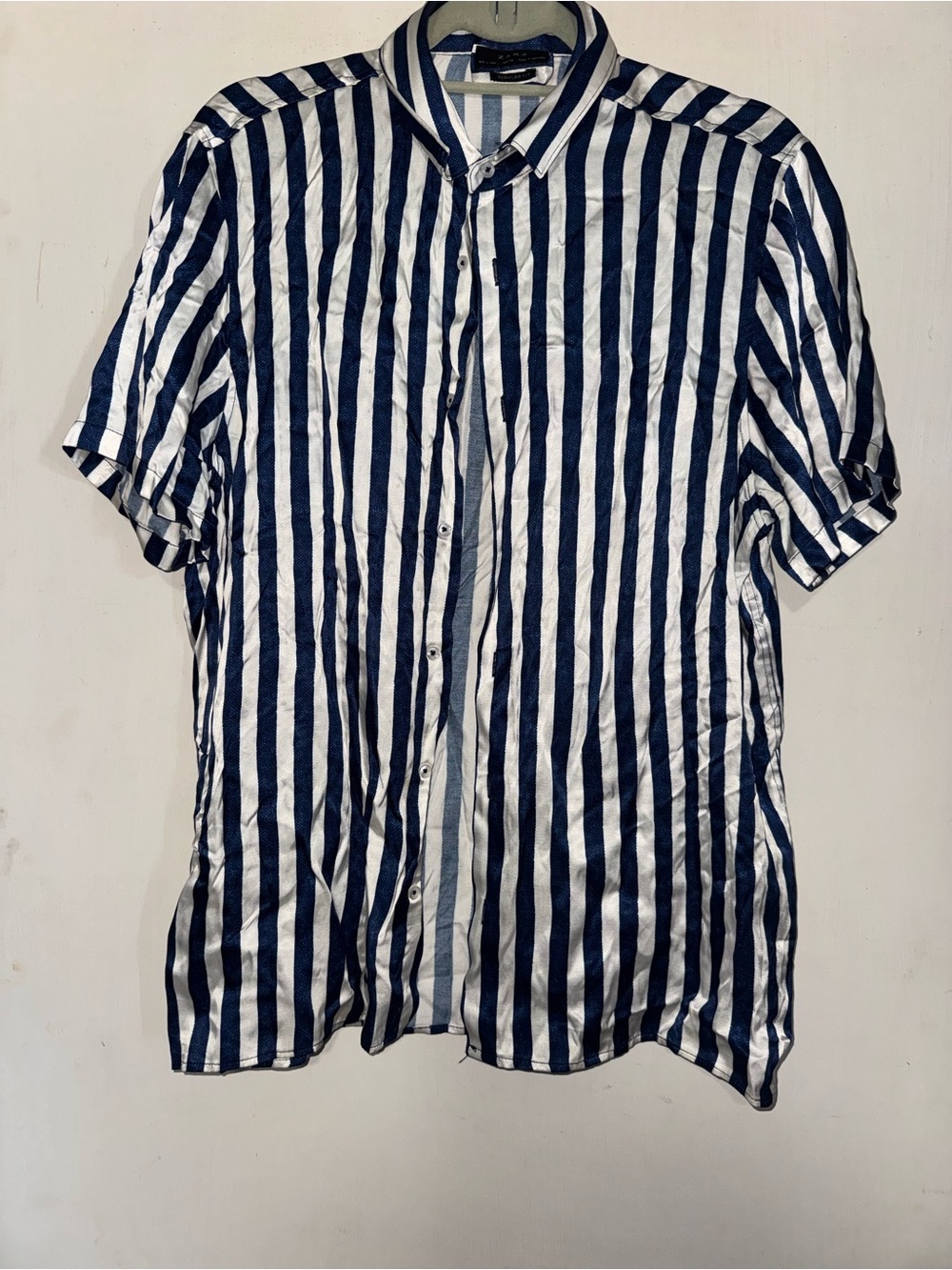 Zara Men's Short-Sleeve Navy & White Vertical Stripe Button-Down Shirt